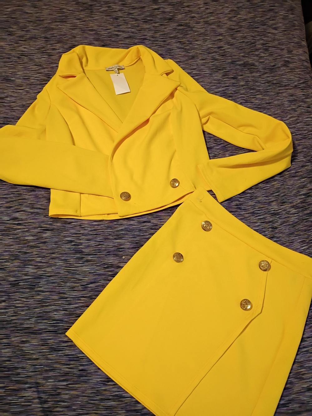 Cropped Jacket & Skirt Set 💛